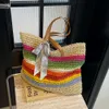 Designer Luxury Fashion Tygväskor plånböcker Ny söt kvinnors axelväska 2024 Mångsidig tygväska Western Weaving Beach Bag