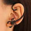 Ear Cuff Ear Cuff Halloween Personalized Gothic Jewelry Animal Scorpion Earrings Clip Womens Retro Fashion Punk Hip Hop Rock Mens Earrings Y240326