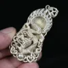 Rzeźby 6 cm Old Chinese Miao Silver Feng Shui Dragon Play Pead Luck Amulet Wiselant