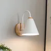 Lampada da parete Luci in legno Comodino Camera da letto Luce Cucina Ristorante Moderno Amaretto nordico Applique Apparecchi di illuminazione