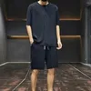 Erkeklerin Trailsits Fitness Sports Giyim Yaz Gündelik Kıyafet Seti O yaka T-Shirt Drawstring Bel Şortları Cepler Konfor için Katı