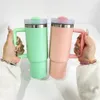 30 uncji Macaron Sublimation Quencher Tumbler podwójnie ściany ze stali nierdzewnej Kubek podróży z uchwytem Niestandardowe logo Drukowanie Najlepsza wartość Prezenty 20pcs/case gotowe do wysyłki