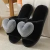 Pantoufles sans lacet confortable doux femme chambre en forme de coeur bout ouvert pour les femmes intérieur mignon court en peluche maison des femmes