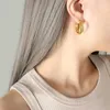 Hoop Huggie New Trend Geometric Twisted Ring Earrings Fashion Gold Round Earrings Womens Punk Hip Hop Jewelry Gifts 240326