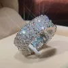 Splendidi anelli romantici con zirconi verdi rossi trasparenti a forma di cuore per accessori di lusso per donne da sposa