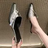 スリッパの女性はつま先の靴セクシーなミッドヒールサマービーチドレスサンダル2024ファッションデザイナーウォーキングフリップフロップミュージャースライド