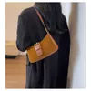 Designer Luxury Fashion Tote Påsar Single Shoulder Womens Bag 2023 Ny Internet Kändis samma stil fransk stickpåse Sydkorean underarm liten fyrkantig väska