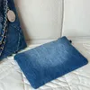 Klassieke 22B gewatteerde denim vuilnisbakken schoudertassen hoogwaardige blauwe gradiënt kleur grote capaciteit crossbody tas luxe ontwerper vrouwen zilveren hardwareketen