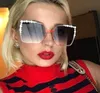 2018 대형 스퀘어 선글라스 여성 다이아몬드 새로운 패션 브랜드 디자이너 핑크 여성 태양 안경 슈퍼 스타 투명 Oculos9422127