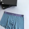 Designer Underwear Man Boxer Short Male Soft Underpants Man Luxury Märke Bekväma boxershorts Boxer Flera färger Boxare för män 3 st i en låda