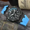 Luksusowy zegarek modowy Mens Kwarc Watch Waterproof Wysokiej jakości Straży Wristwatch Prosty popularna aplikacja Watch Guma Funkcje paska Prace Bezpłatna wysyłka