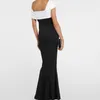 2024 new niche black one line neckline off shoulder knitted dress with slim fit and temperament for womens dress 230826