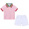 Set di vestiti per bambini estivi per bambini 2 pezzi Polo pantaloni corti Completi in cotone per bambini piccoli Set di vestiti per le vacanze 240326