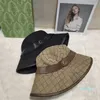 Klassisk hink hatt för kvinnor mode rese mössor designer breda grim hattar mäns cap 2 färger