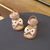 Детские сандалии First Walkers, коллекция 2024 года, летние модные детские сандалии принцессы с открытым носком для девочек, повседневная пляжная обувь на плоской подошве с мягкой подошвой