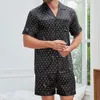 Männer Drucken Nachtwäsche Pyjamas Outfit Satin Pyjamas Set 2 Stücke Loungewear Männliche Sommer Nachtwäsche Homewear Kurzarm Shirtshorts o9MG #