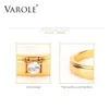 밴드 반지 Varole Punk Curve Ring 대형 CZ 금 미니멀리스트 링 세련된 보석 Anillos No Print Good Gift J240326을 가진 여성에게 적합합니다.