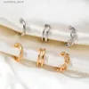 Oor manchet Oor manchet Dames oorclip Punk stijl Gepersonaliseerde clip oorbel Set Gouden niet-geperforeerde oorclip Nep kraakbeen oorbellen Nieuwjaar cadeau Y240326