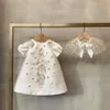 Eleganti abiti da ragazza di fiori per matrimoni aline perle abiti da compleanno applique bambini abito da festa della principessa 240318