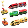 Accessoires de chemin de fer en bois RC Train électrique télécommandé voiture ferroviaire magnétique adaptée à toutes les marques jouets de voie ferrée pour enfants 240319