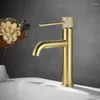 Robinets d'évier de salle de bains Robinet d'or brossé en cuivre antique et robinet mitigeur froid lavabo monotrou de haute qualité