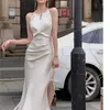 Casual Dresses Summer Stain Women Dress Elegant ärmlös Kvinna Vestidos Mermaid Robe 2024 Fashion Slim Lady O-hals Solid One Pieces Maxi