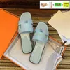 Classic Slipper Orans Sandal Designer Original Luxury Flat Women äkta läder Summer Flip Flops Sneaker Beach Slide Party med logotyp