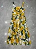 100% bawełniana sukienka żółta róża kwiat drukarnia Summer Women Beach Holiday Vestidos Pasek spaghetti Elegancki rozszerzenie damy