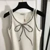 24 sommar ny kvinnors stickad klänning skjorta skopa hals designer klänning designer skörd toppar tank klänning av hög änd elasticitet bågpärlor a-line sexig bodycon camisole tee mini klänning