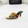 Slippare 2024 Fasion Luxury Designer Slide Womens Sandals Soes Flat Hanger Sexig Party ig Eel Stor storlek 44 H2403265AW2