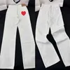 Designer Nieuwe producten in de lente en zomer Gebroken witte love jeans met wijde pijpen en rechte pijpen voor dames 2024 lange broek met hoge taille en gedrapeerde vloer O5DX