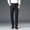 بنطلون الرجال 2024 الربيع غير الرسمي للأزياء العالية مرونة قطنية عالية الجودة سراويل مستقيمة الذكور العلامة التجارية