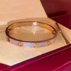 Braccialetti a vite Bracciale rigido alla moda con diamante Classico argento dorato Oro rosa per donna Uomo Bracciali per unghie con diamanti placcati oro 18 carati Gioielli di design