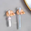 Krokar söt kreativitet design fot tå formad tandborste hållare pasta krok rolig unik elektrisk winder sugkopp