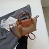 Shop Crossbody Bag Quap Export High for Women 2024新しくてファッショナブルなポータブルdumplingニッチディナー多目的シングルショルダー斜めのクロス