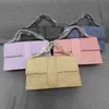 Designerväskor med låddamspåse Kvinnor Guld Buckle Letter Single Shoulder Bag Läder Retro Diagonal Cross Bärande underarmsäck Plånbok kuvertväska Handväska väska
