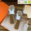 Classic Slipper Orans Sandal Designer Original Luxury Flat Women äkta läder Summer Flip Flops Sneaker Beach Slide Party med logotyp