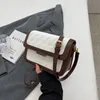 Modehandväskor Kontrast Färg Messenger Bag Girl Design Purs för kvinnor mångsidig kors kroppsväska populära små fyrkantiga väska yfa2123