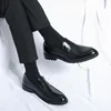 Scarpe eleganti Moda classica da uomo in pelle da lavoro Slip-on Mocassini da ufficio per matrimoni sociali Neri da guida