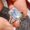 Engagemang bröllopsringar Emerald Cut Imitate Diamond Promise Ring Lovers Gift Silver Moissanite Ring for Women Bridal Party Jewelry