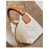 Box Loe Female Designer 2024 Canvas Cubi Shoulder Tote Bags Bag Lunch Lady Classic Portable Purse Canvas Flower Square Underarm Handväskor 5xc6