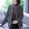 Damenjacken Mutter Kleidung Frühling Herbst Frauen Kurze Jacke Mode Kleiner Duft Wilder Anzug Mantel Elegant Plaid Schwarz Blazer Weiblich 5XL