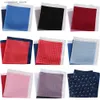 Mouchoirs 30x30cm Mens Pocket Square Hanky Mens Prix Polka Dot Fleur Mens Set Poitrine Serviette Grande Poignée De Mariage Y240326