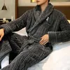 2023 Autumn Winter Thicken Warm Bathrobe klänning tjock korallfleece nattkläder nattklänning hem kläder nya flanell män mantel sömnkläder n3z8#