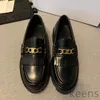 Chaussures formelles noires, mocassins à pampilles avec chaîne en or, chaussures plates d'un pied en cuir véritable, chaussures de luxe décontractées de styliste pour femmes