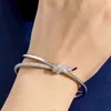 Najwyższej jakości bransoletki bransoletki dla kobiet wysokiej wersji złota Tiffin Series Diamond Bracelet z prawdziwym logo z prawdziwym logo