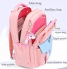Sacs à dos pour enfants pour Macaron Color Girls School Bookbag pour sac à dos adolescent mignon sac d'école à pochettes multiples et pendentif arc-en-ciel 240314