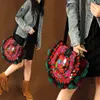 Naxi Marca Borsa femminile Moda invernale Pompon circolare Borsa in tela Ricamo vintage Borsa etnica Borsa a tracolla da donna 240309