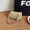 De winkel exporteert designer tassen groothandel high -end kleine vierkante tas voor dames 2024 Nieuwe vintage single schouder crossbody met modieus gedrukt