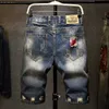 Mens jeans luxe ontwerper modemerk denim shorts heren persoonlijkheid mode gat stickers los rechte buis vijf punt broeken man broek